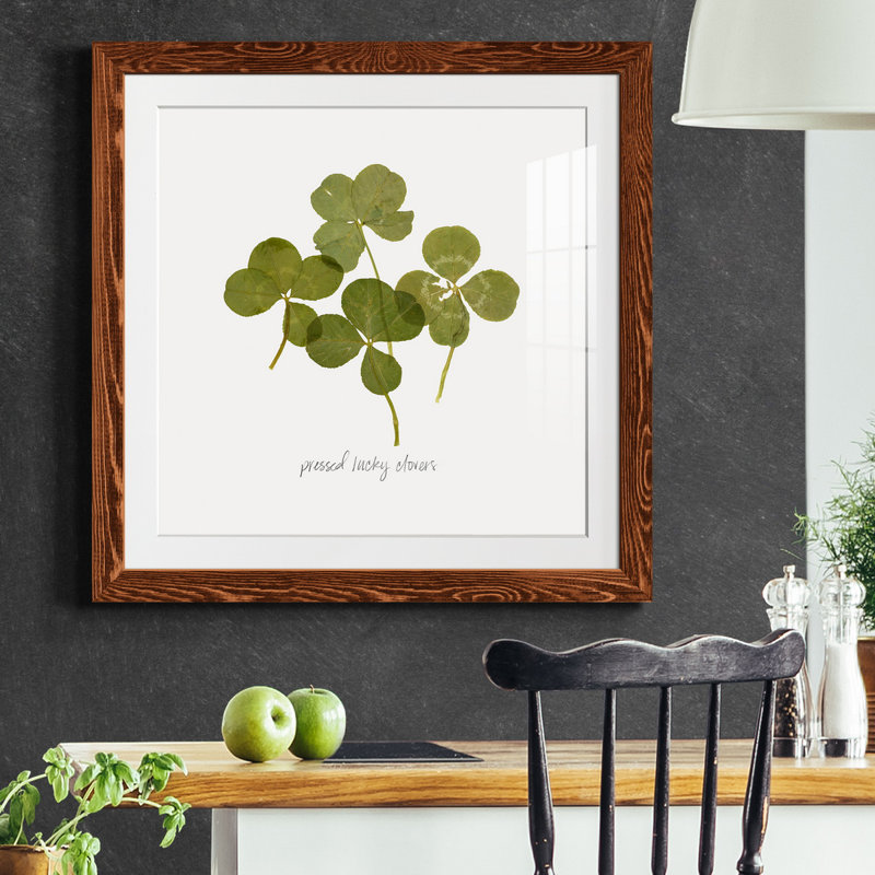 «Pressed Clover I», reproduction encadrée de qualité supérieure - prête à être accrochée, Papier encadré érable, Blanc