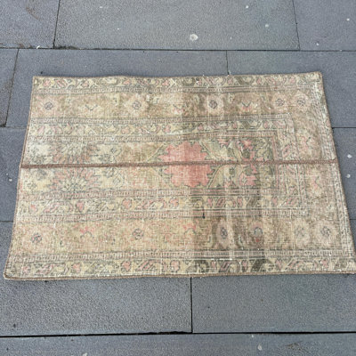 Handcrafted Vintage Turkish Rug in Natural Hues for Traditional Home Decor