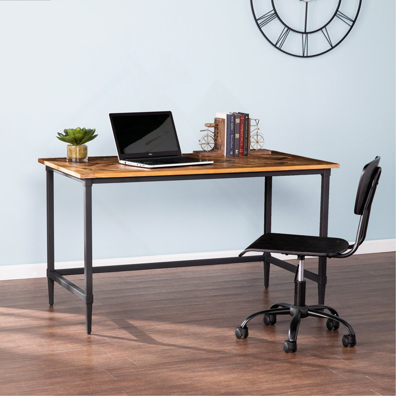 Bureau en bois massif récupéré