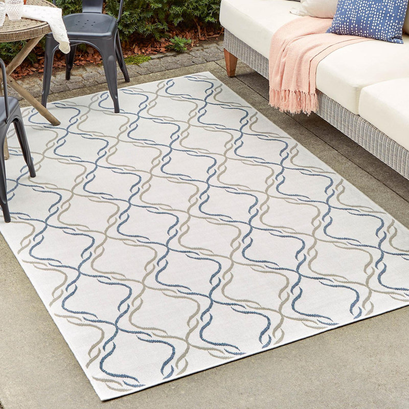 Draupadi Geometric Indoor / Outdoor Rug, Rectangle 4' x 6'