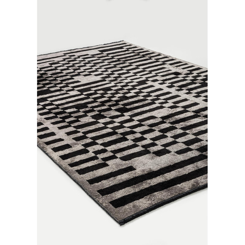 Rickiesha Geometric Hand Loom Indoor / Outdoor Area Rug, Rectangle 6'6" x 9'10"