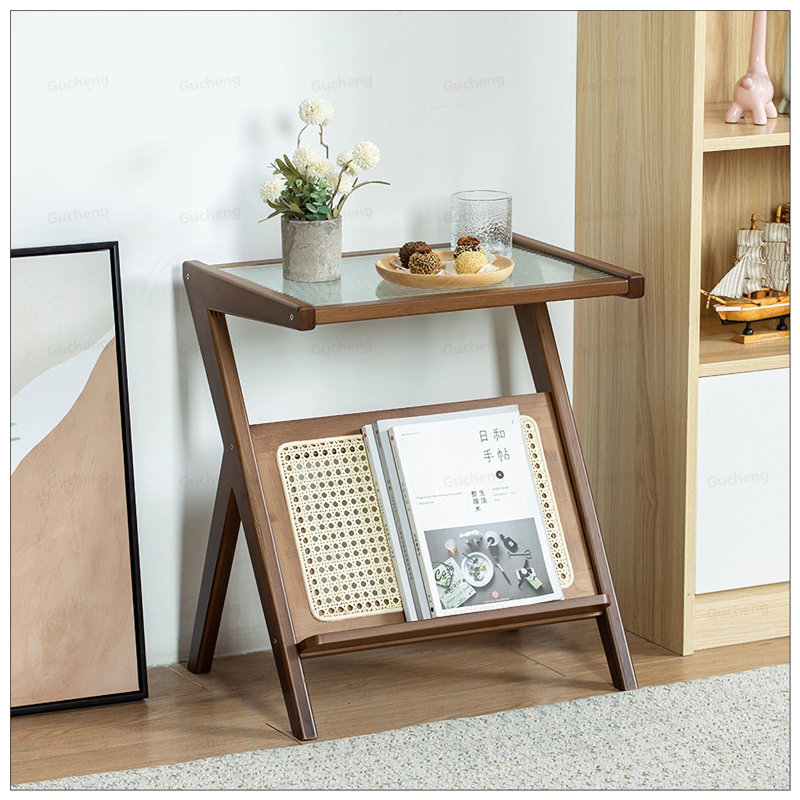 Table de chevet en rotin avec rangement, décor en bambou, design bohème pour petits espaces, brun