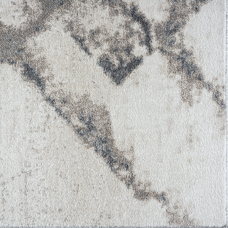 Geometric Indoor Rug, Runner 2' x 7'