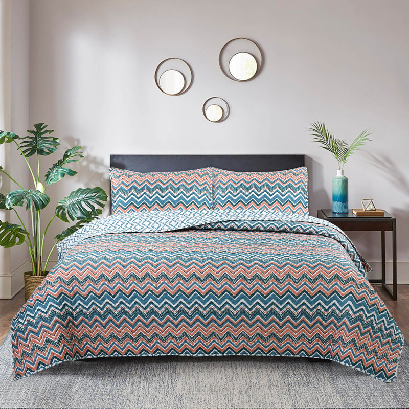Casey-Marie Polyester Striped Quilt, Queen Quilt + 3 Standard Shams