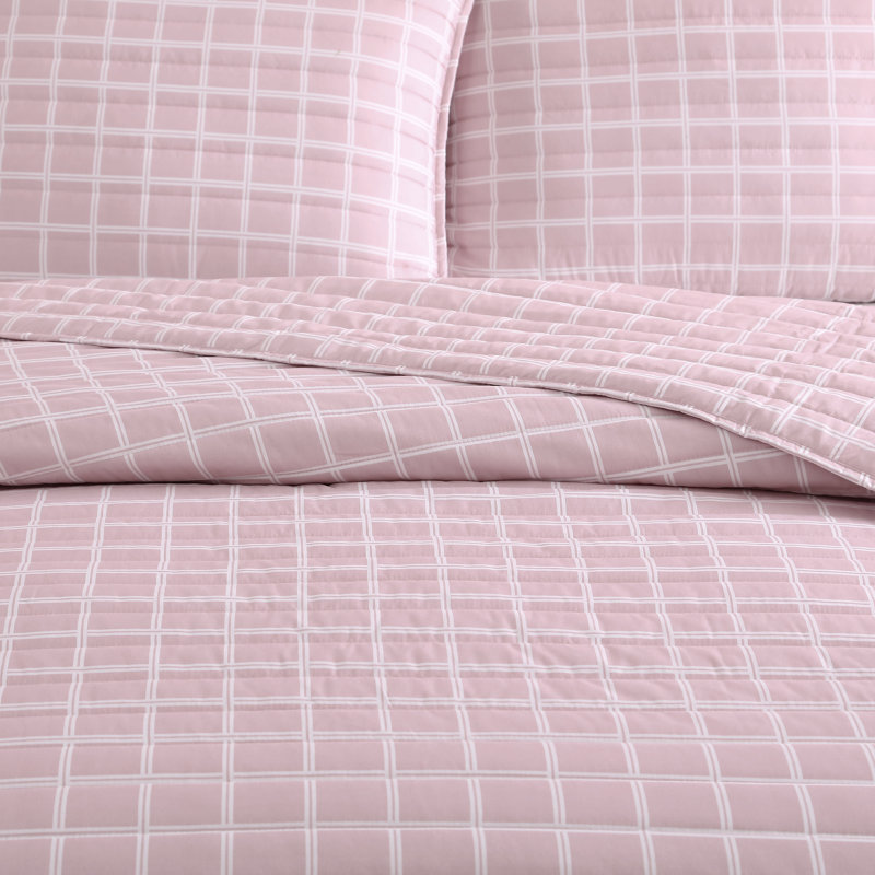 Pink/White Microfiber Reversible 2 Piece Quilt Set, King Quilt + 2 King Shams