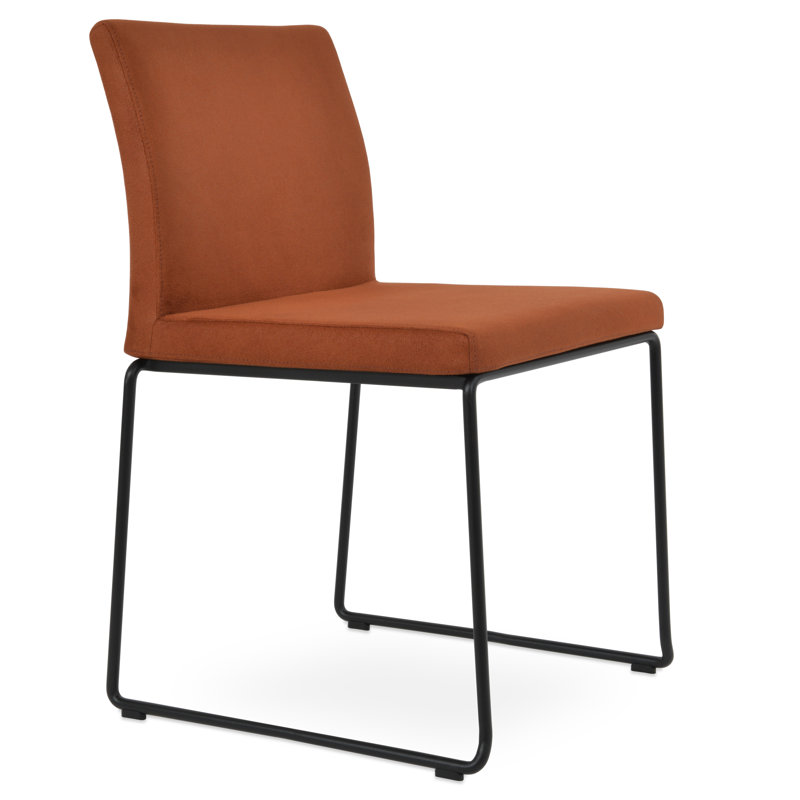 Chaise empilable en laine Aria, Noir, Cognac