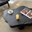 Table basse spécialisée et au design unique