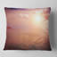 Coussin lombaire bleu ciel au-dessus d’une plage de couleur coucher de mer rose-123281896