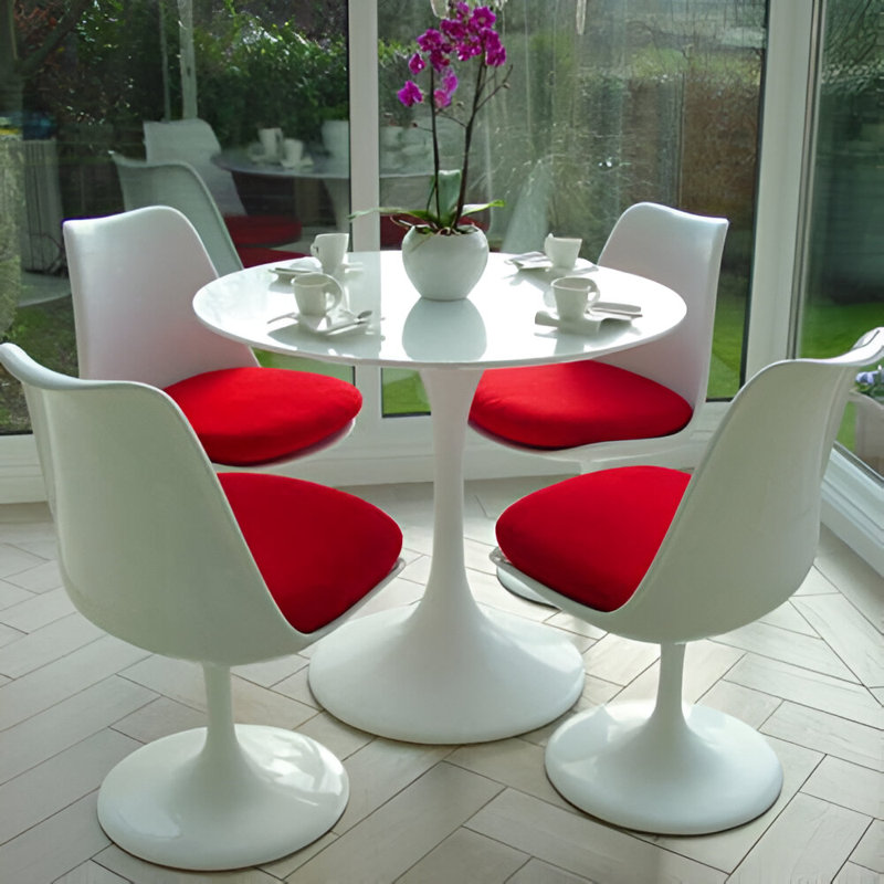 Chaise sans accoudoirs, Rouge