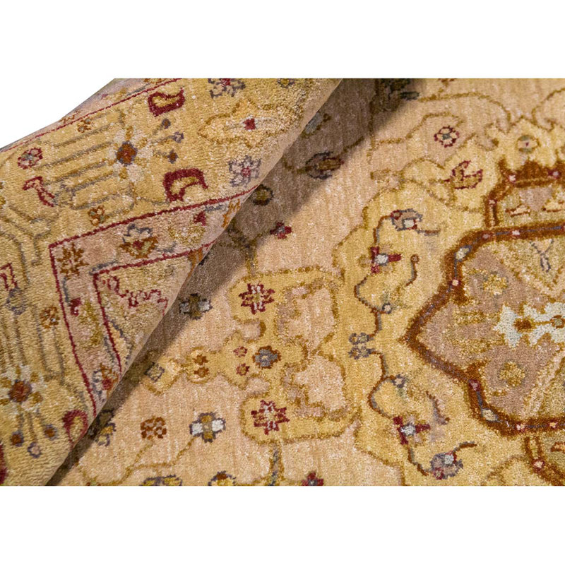 Hand-Knotted High-Quality Beige Area Rug