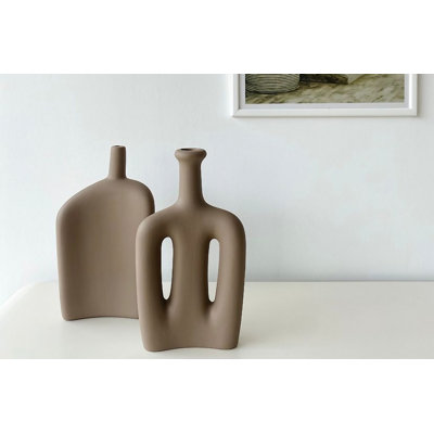 Crinu Ceramic Table Vase