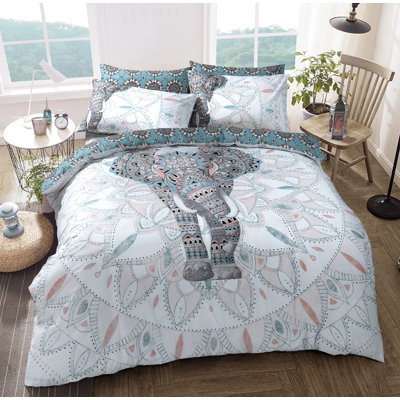 Geri Geometric Shapes Duvet Cover Set with Pillowcases Included