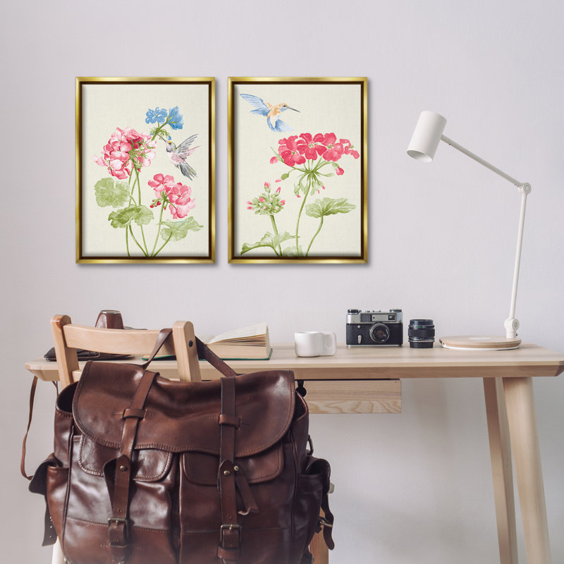 «Pink Geranium Hummingbirds», ensemble de 2 toiles flottantes encadrées par Patricia Pinto, Cadre flottant métallique doré