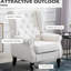Fauteuil d'appoint blanc crème avec tissu respirant, pour une touche de fraîcheur. Fauteuil à boutons. Design élégant. Haut dossier à oreilles et assise rembourrée. Assise épaisse et rembourrée. Convient au salon, à la chambre et au bureau. Bois massif et eucalyptus.
