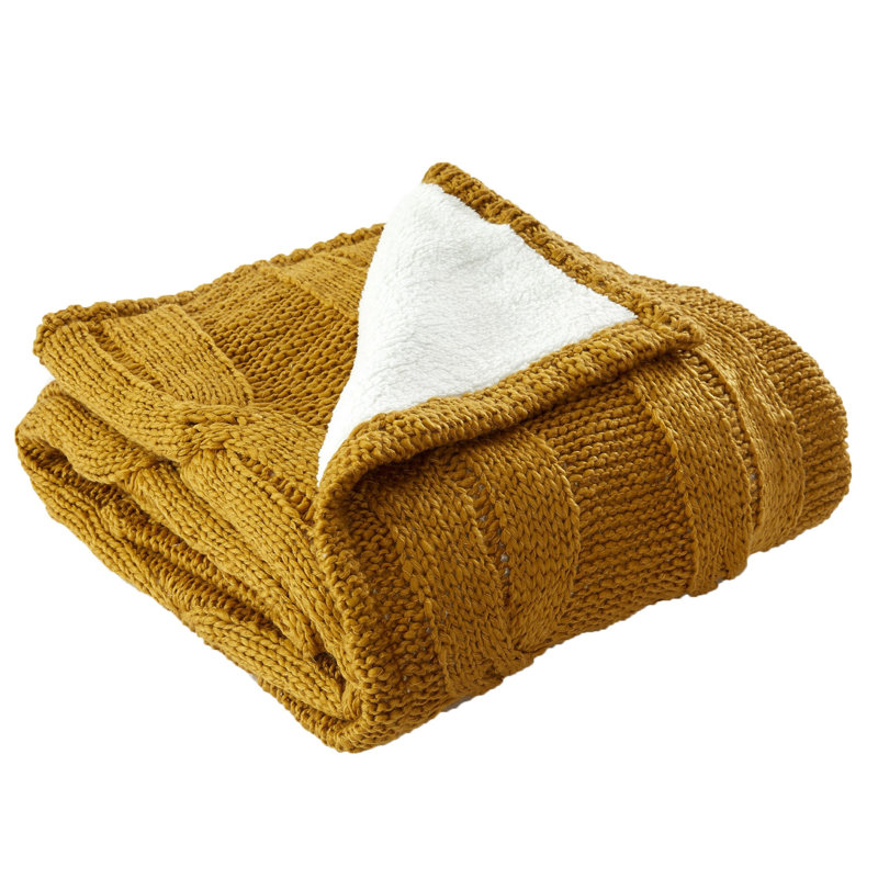 Edda Modern Throw, Gold