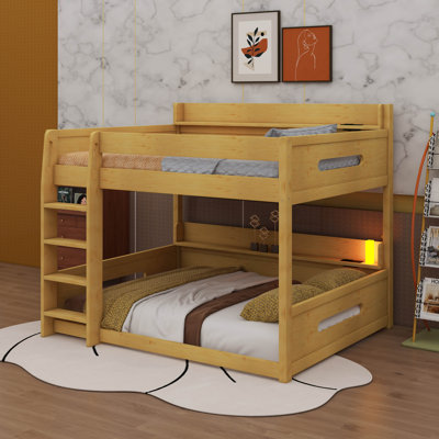 Lit superposé grand sur grand avec tablettes de rangement et ports USB
