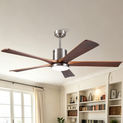 Ventilateur de plafond en bois massif de 152 cm (60 pouces) avec éclairage DEL et télécommande, moteur CC silencieux à 5 pales pour intérieur/extérieur, idéal pour terrasse, chambre ou salon.