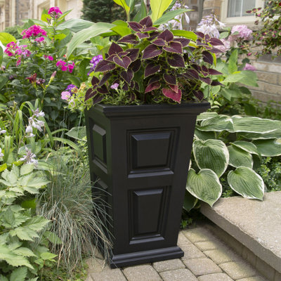 Pot à fleurs en résine Siriana