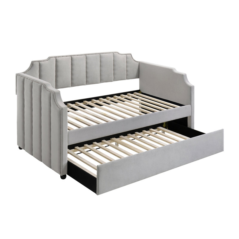 Tufted Back Daybed With Trundle