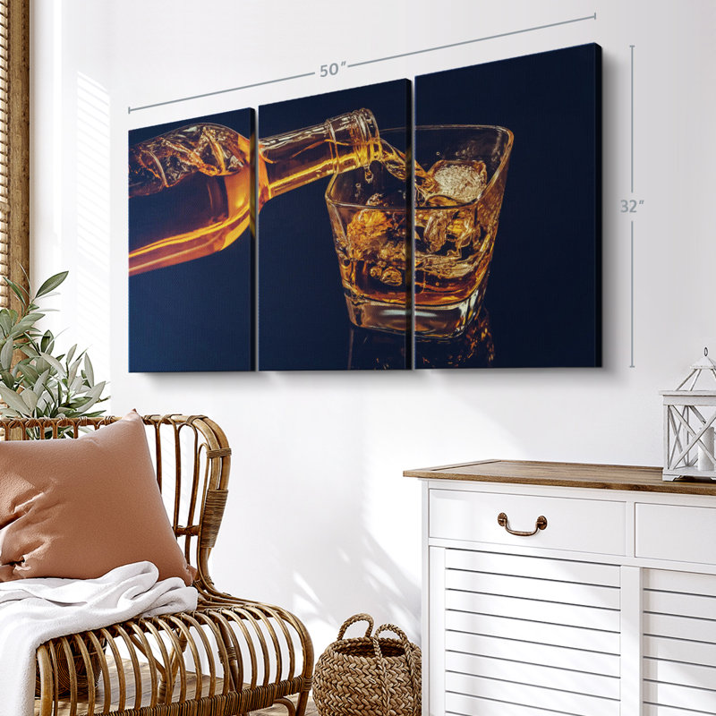 «Versing Whisky Glass» sur, H 32 po x l 50 po x P 1,25 po