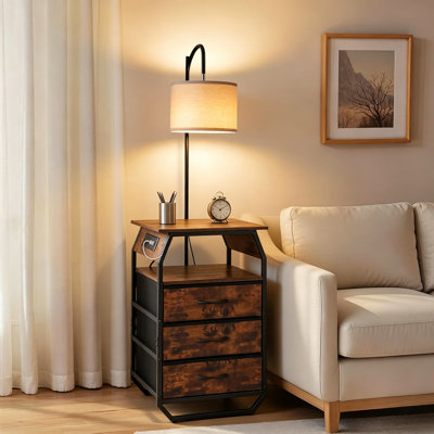 Lampe sur pied avec table d'appoint, table de chevet à 3 niveaux avec 3 tiroirs, éclairage à température de couleur réglable, station de charge USB Type-C et prises CA pour salon, chambre à coucher, bureau