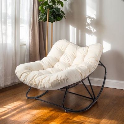 Chaise berçante surdimensionnée en rotin brun Papasan