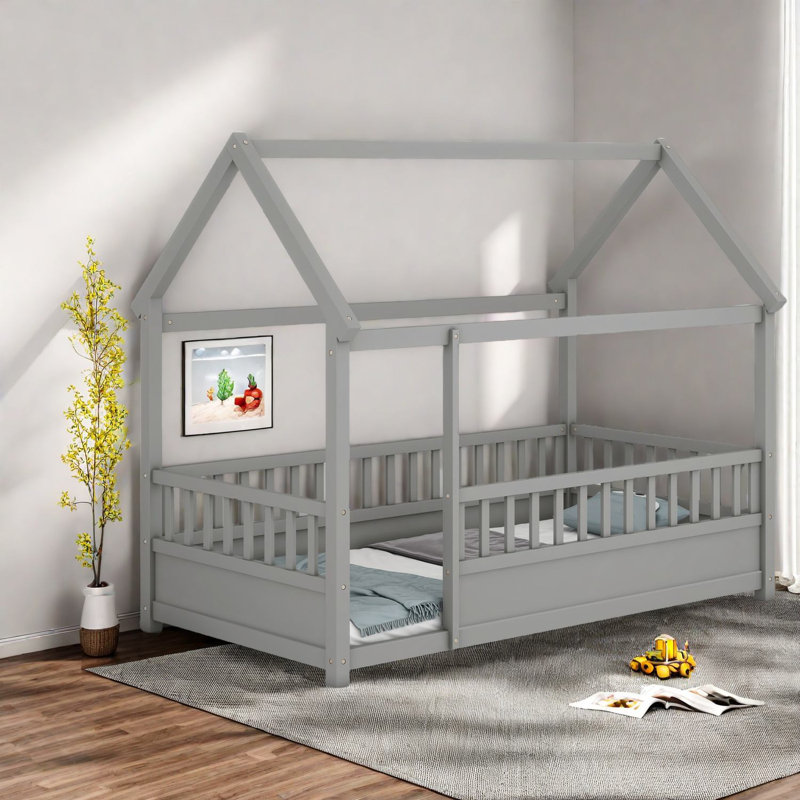Lit simple en bois durable avec cadre de maison et clôture, gris