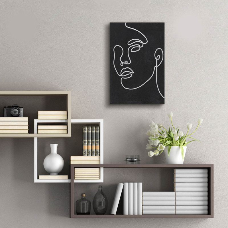 «About Face 2 BW» par Moira Hershey, art mural en verre acrylique, H 24 po x l 16 po x P 0,2 po