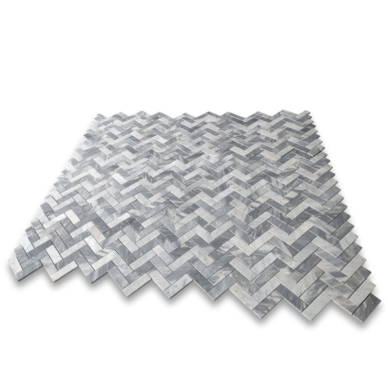 Carreau de mosaïque en marbre à chevrons 12 po x 13 po Bardiglio, Gris clair