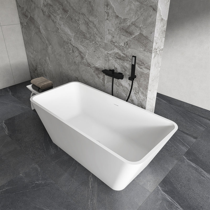 Baignoire de trempage autoportante à surface solide de 67 pouces pour salle de bain