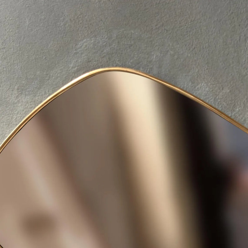 Miroir mural asymétrique