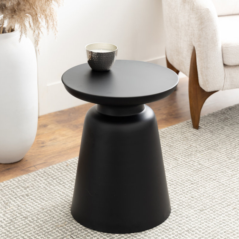 Table d'appoint Belana, Noir, H 18 po x l 13,6 po x P 13,6 po