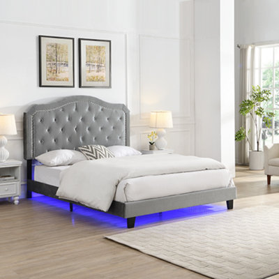 Bouton de lit rembourré capitonné avec un design incurvé - Support de lattes en bois robuste - Assemblage facile - Velours gris clair - Avec lit plateforme à DEL - Grand