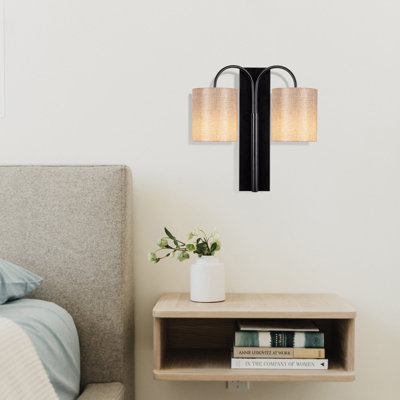 Lampe murale moderne avec corps en métal et capuchon en tissu, noir et crème | 16,0 po x 8,0 po x 16,5 po | Douille E27, 40 W maximum | Design industriel chic et scandinave | Parfait pour le salon, la chambre à coucher et les espaces de bureau
