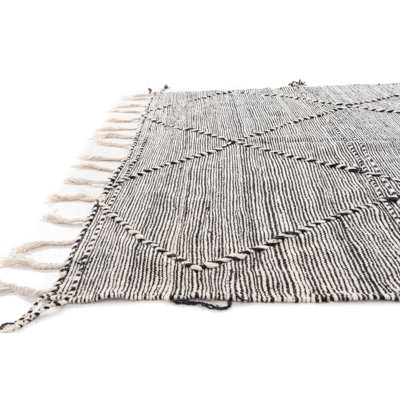 Orpheus Black and White Rug