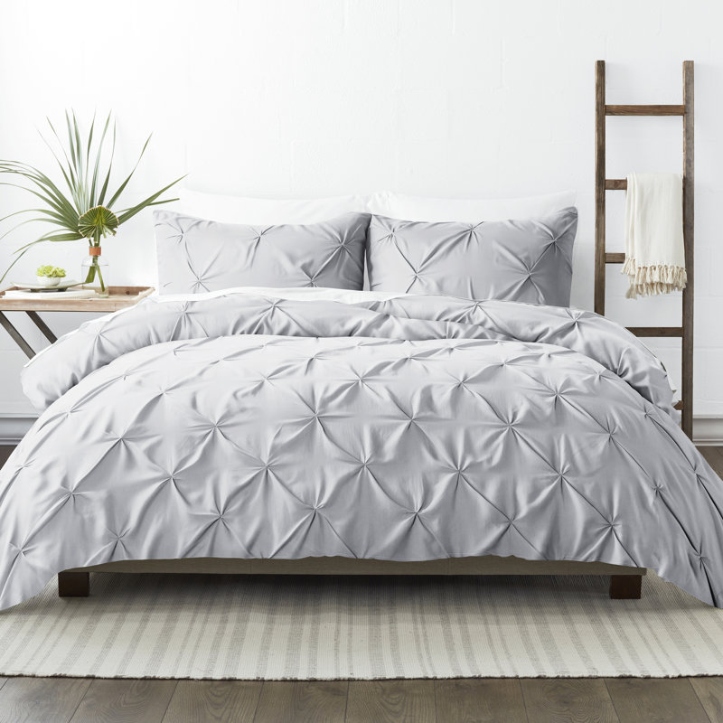 Pinch Pleat Textured Duvet Cover Set, Queen Duvet Cover + 2 Shams, Light Gray