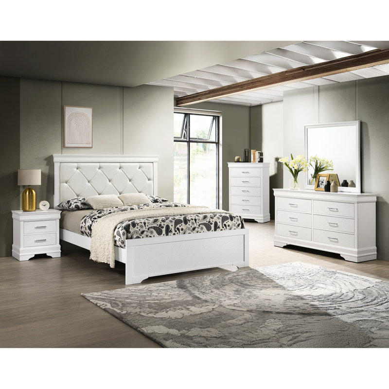 Lit double à panneau avec tête de lit tapissier et capitonnage à boutons en blanc pour des rêves romantiques en bois