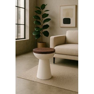 Table d'appoint en bois blanc et brun avec base en fer