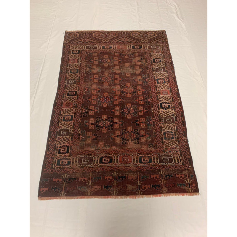 Tapis de style tribal 4 x 7