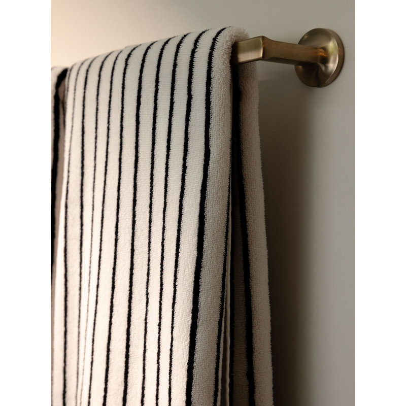 Luxe, Seashell with Black Stripe, Bath Towels - 2 Pack