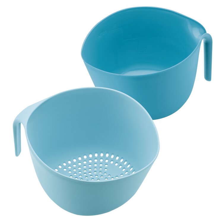 Kitchenaid 3-quart BPA-Free Plastic Colander in White with Aqua