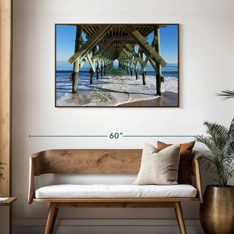 Under Wrightsville Beach Pier, 43 po x 29 po, Cadre flottant en noyer
