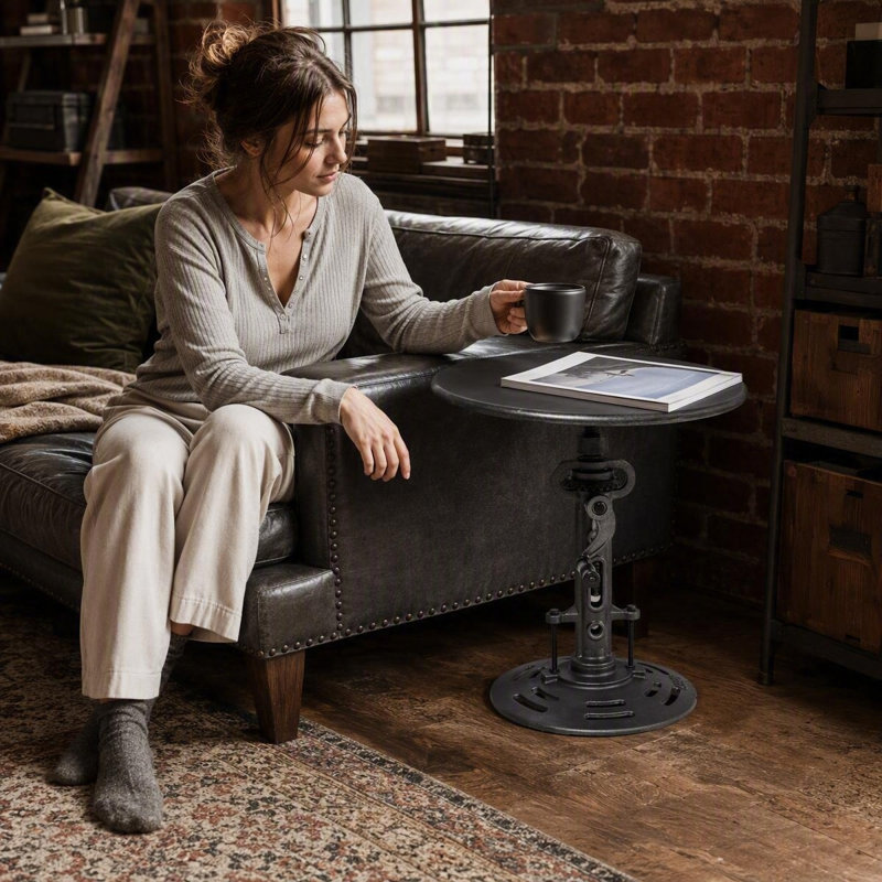 Juyoung Iron Top End Table, Silver