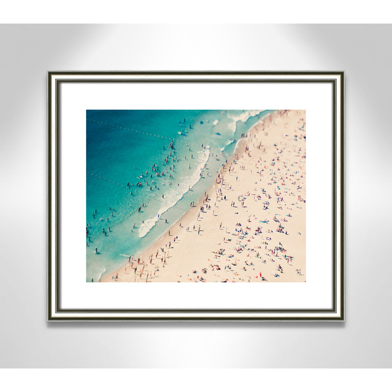 Shamir Summer Fun I - reproduction de photo, Papier avec cadre argenté, H 16 po x l 19 po x P 0,88 po