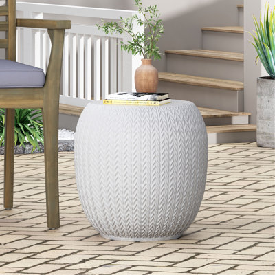 Table d'appoint d'extérieur en béton léger