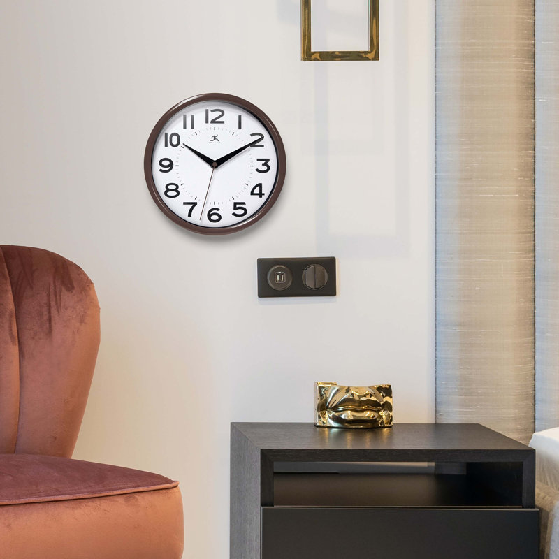 Modern/Contemporary Round Plastic Wall Clock 9 Inches, Brown