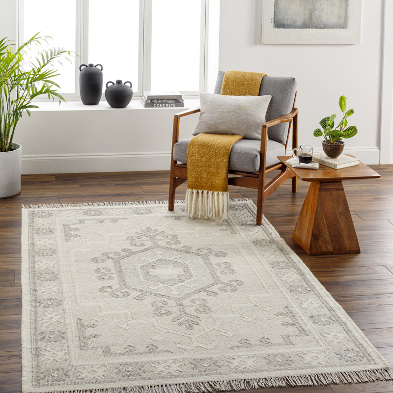 Saber Wool Oriental Indoor Rug, Rectangle 9' x 12'