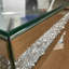 Table basse carrée à miroir avec accents en diamant écrasé-553668122