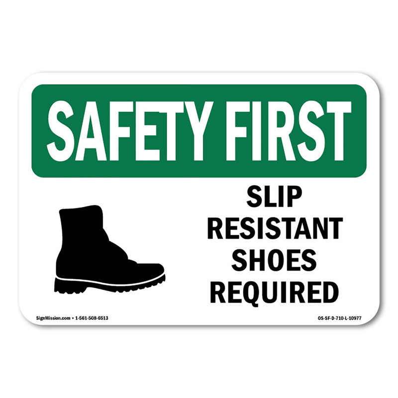 Chaussures antidérapantes requises avec une affiche en plastique 10 po x 7 po