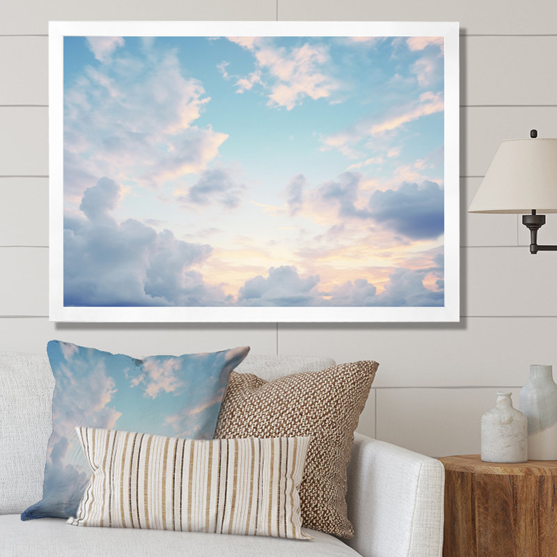 «White Sky Pure Elegance I» sur toile, H 24 po x l 32 po x P 1 po, Cadre simple blanc